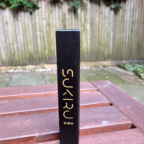 Mesmereyes Eye Shadow by Sukiru (navy) - Picture 4 of 4